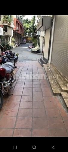 Cho thuê nhà mặt ngõ Hội Vũ, DT 32m2 + lửng, khu trung tâm phố cổ