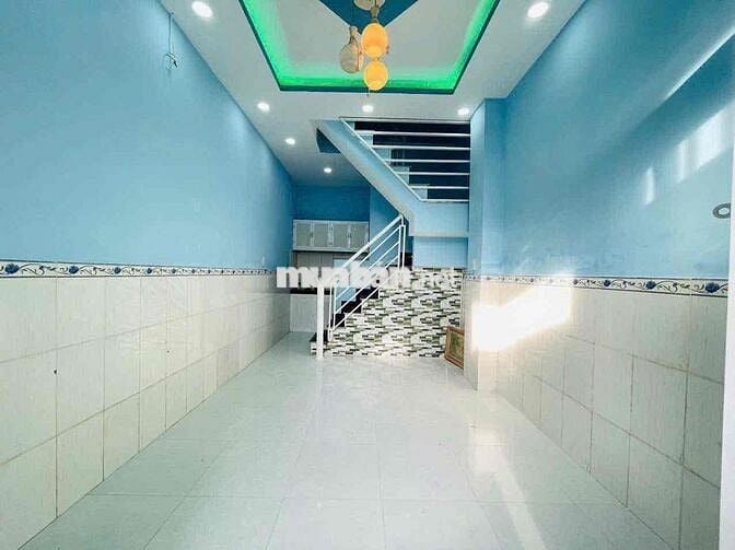 cho thuê nhà Nguyên căn 1 trệt 1 lầu 2 phòng ngủ . dt 3x8m
