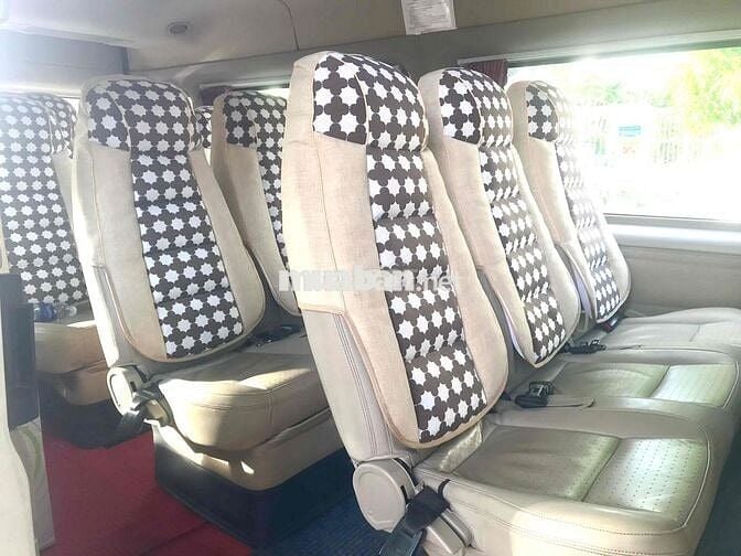 For transit 2018 bản đủ luxury, xe chuyên tour