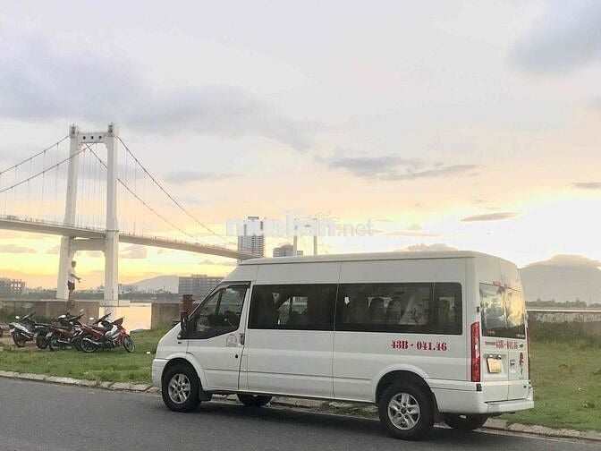 For transit 2018 bản đủ luxury, xe chuyên tour