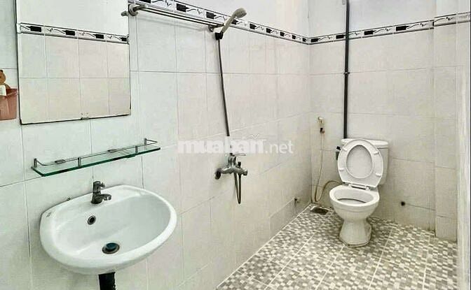 PHÒNG CHO THUÊ NGAY LÝ CHIÊU HOÀNG 
QUẬN 6 _ GIÁ THUÊ 2.3 TRIỆU