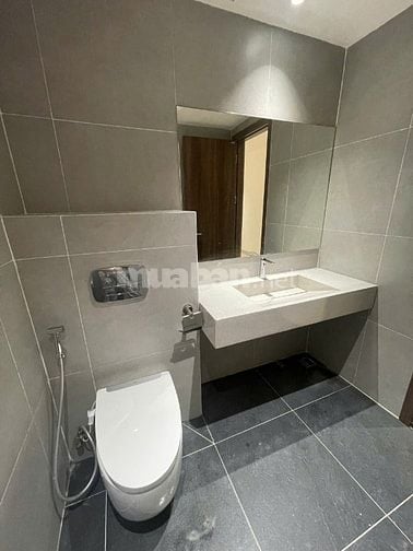 Cho thuê nhà mặt ngõ Yết Kiêu, HK, 95m2 x 3 tầng, đỗ ô tô XM ngay cửa