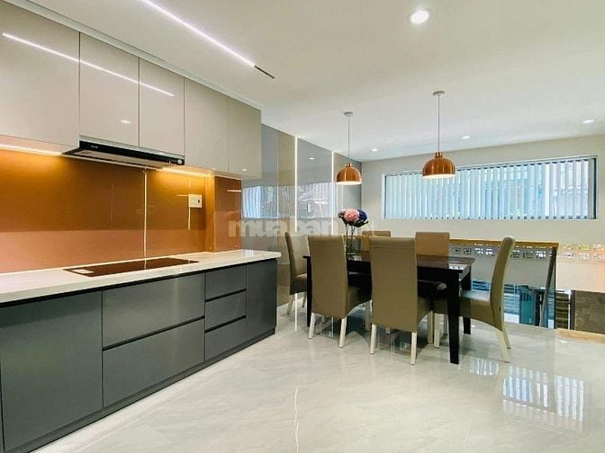 Giá chỉ từ XX tỷ – Nhà đẹp Đồng Đen, Tân Bình, SHR, bao sang tên