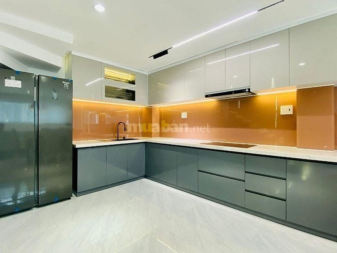 Giá chỉ từ XX tỷ – Nhà đẹp Đồng Đen, Tân Bình, SHR, bao sang tên