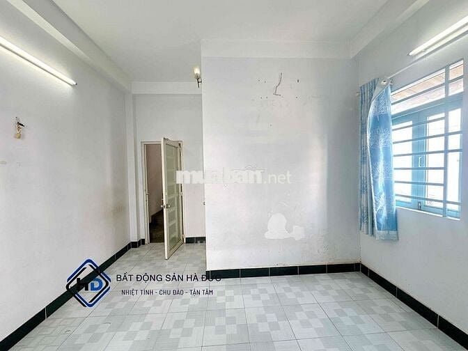 Nhà trệt lửng 2 lầu 4x15 hẻm 6m thông gần trường học