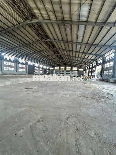 CHO THUÊ KHO XƯỞNG CAO CẤP 2.500m² MẶT TIỀN QL1A CÓ VĂN PHÒNG BIỆT THỰ