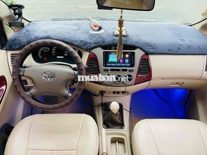 Toyota Innova 2006 G - 175000 km