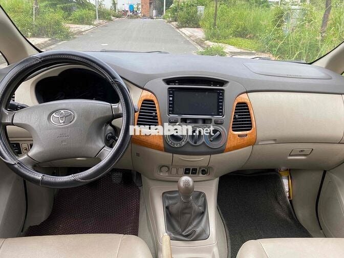 Toyota Innova 2011 GSR - 134000 km
