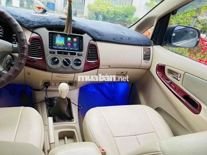 Toyota Innova 2006 G - 175000 km