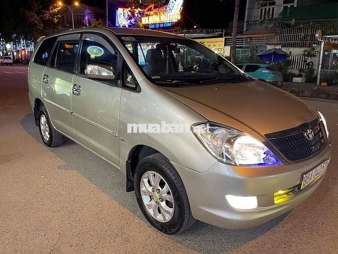 Toyota Innova 2006 G - 175000 km