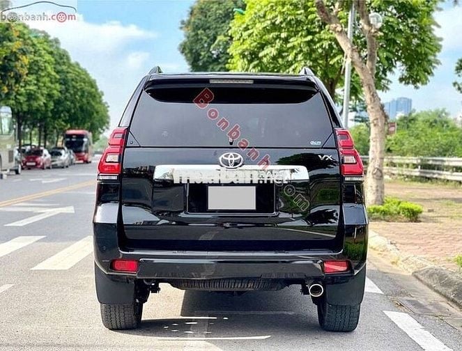 Toyota Land Cruiser Prado sx 2022 màu đen