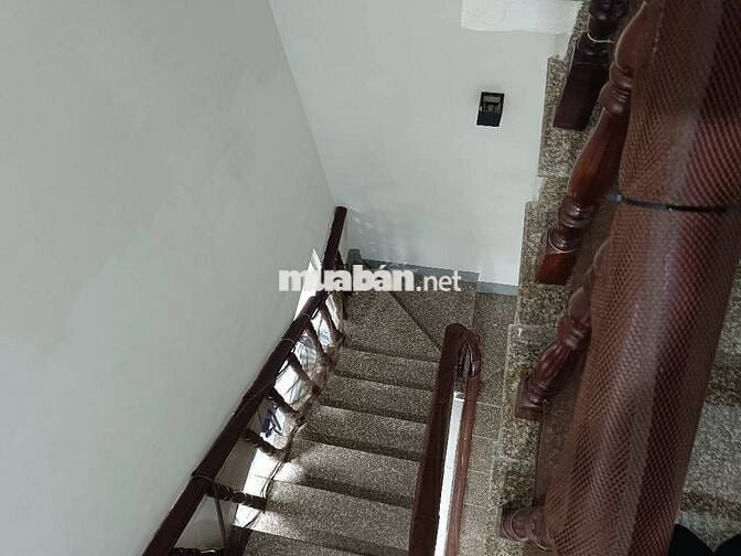 BÁN NHÀ CÁCH MẶT TIỀN 1 CĂN DIỆN TÍCH KHỦNG TRUNG TÂM QUẬN 7