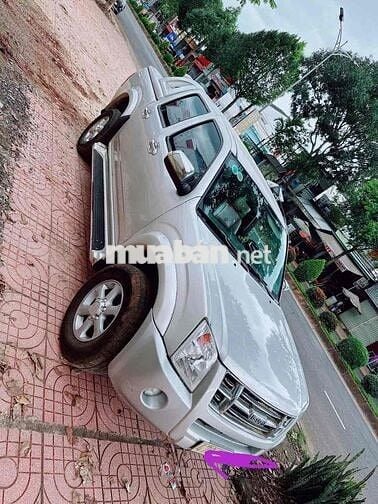 Isuzu Dmax 2008 - 200000 km