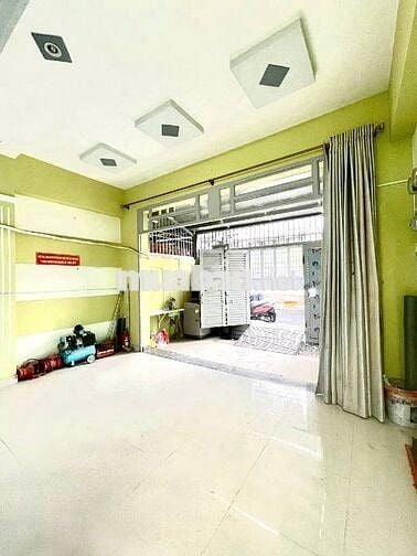 Nhà Shr. Tại Lê Văn Lương. Hẻm thông nội bộ, đường 6m. Có dòng tiền