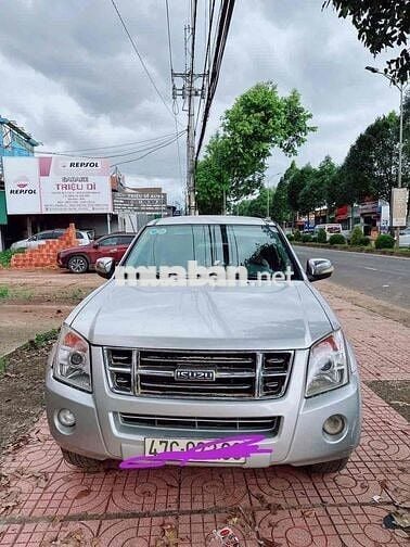 Isuzu Dmax 2008 - 200000 km