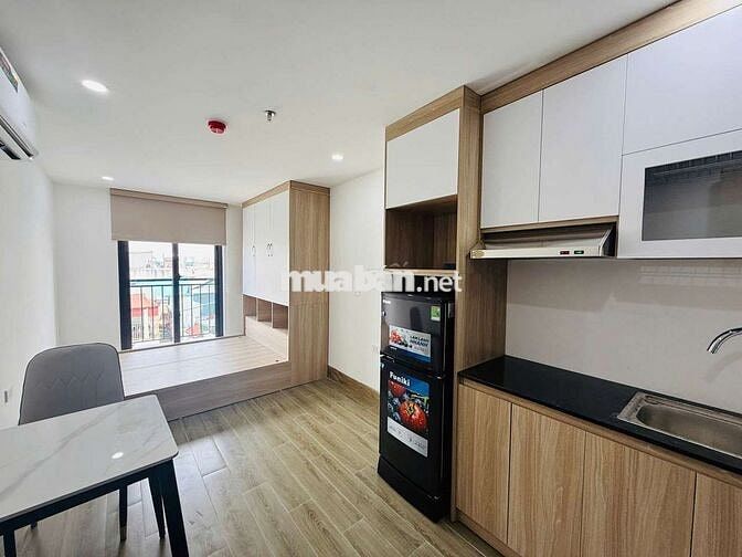 Đập hộp CCMN 25m2 Full đồ xịn sò. Ban công thoáng tại Vĩnh Hưng