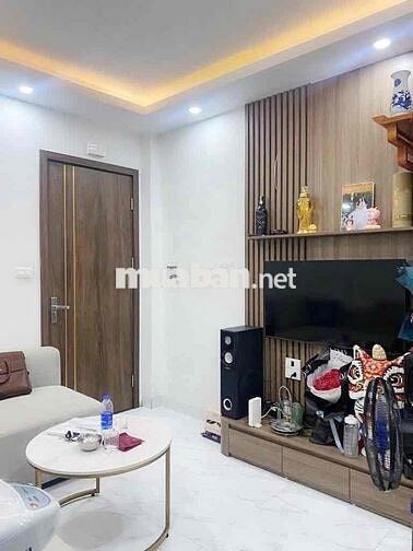 Bán CCMN Mới Đẹp 2n1wc - Chùa Láng, Đh Ngoại Thương