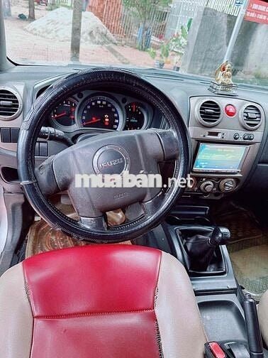 Isuzu Dmax 2008 - 200000 km