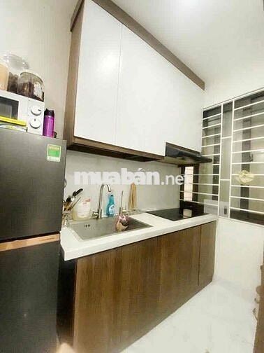 Bán CCMN Mới Đẹp 2n1wc - Chùa Láng, Đh Ngoại Thương