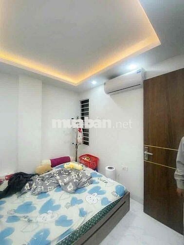 Bán CCMN Mới Đẹp 2n1wc - Chùa Láng, Đh Ngoại Thương