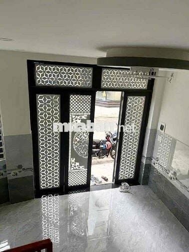 Nhà mới mặt tiền kinh doanh hẻm xe hơi 8m có lề, vào ở ngay dưới 4 tỷ