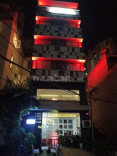 Tuyển tạp vụ, buồng phòng, giúp việc nhà 