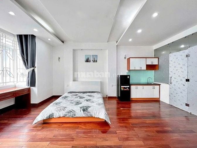 Mặt tiền Bình Thạnh 10x10 Nở hậu 1H6L có thang máy có HĐ thuê 70tr/thg