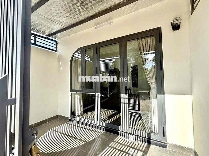 căn hộ mini đủ nội thất cho thuê( hẻm trần quý cáp)