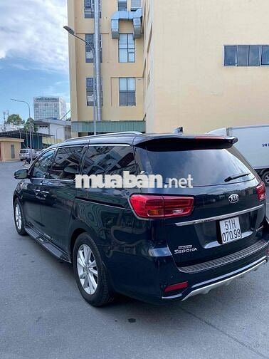 Kia Sedona 2019 Luxury D - 72000 km