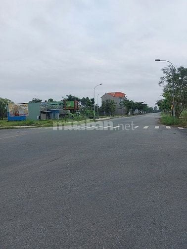 Bán lô đất mặt tiền đường 46CL rộng 24m.Tại cát lái.Quận 2.DT 8x20m.