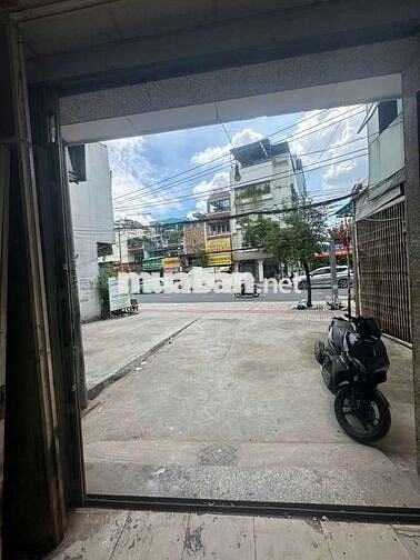 CHÍNH CHỦ MẶT BẰNG KINH DOANH LỐI ĐI RIÊNG  NGAY KHU SINH VIÊN BẾN XE