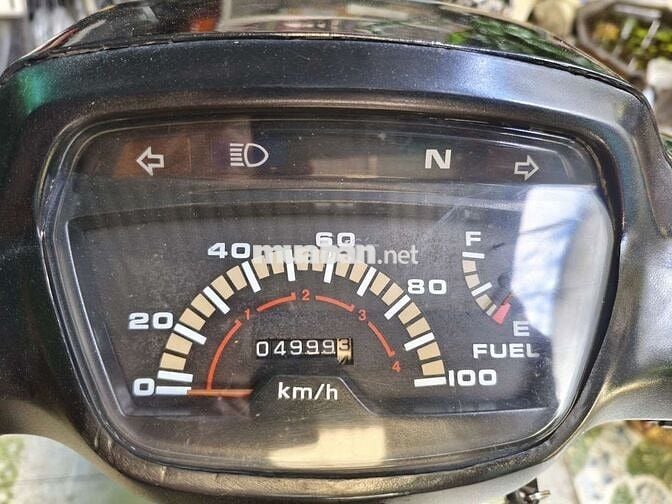 Xe Honda Custom 100