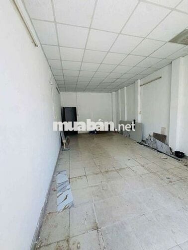CHÍNH CHỦ MẶT BẰNG KINH DOANH LỐI ĐI RIÊNG  NGAY KHU SINH VIÊN BẾN XE