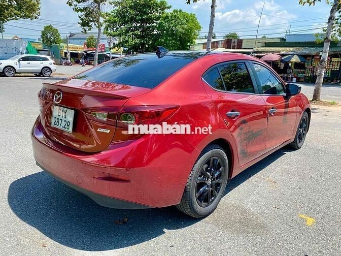 Mazda 3 2016 1.5 AT Sedan - 109000 km