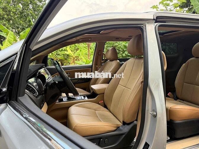 Kia Sedona 2018 2.2D cao cấp máy dầu xe gia đình