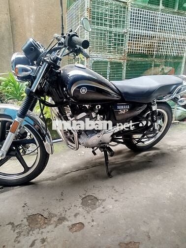 Bán xe yamaha yb125 . Màu đen. 2018 . Xe còn 90%