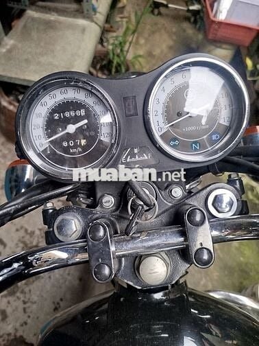 Bán xe yamaha yb125 . Màu đen. 2018 . Xe còn 90%
