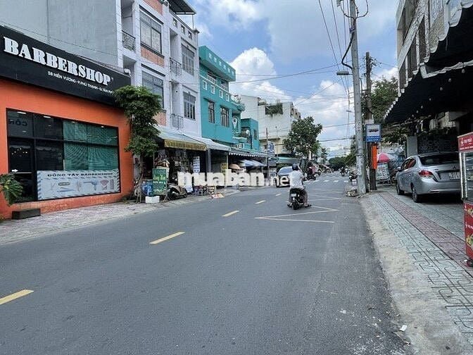 Bán nhà mặt tiền Văn Cao, 50m2, ngang 4.5m, 2 tầng, giá chỉ 4.7 tỷ