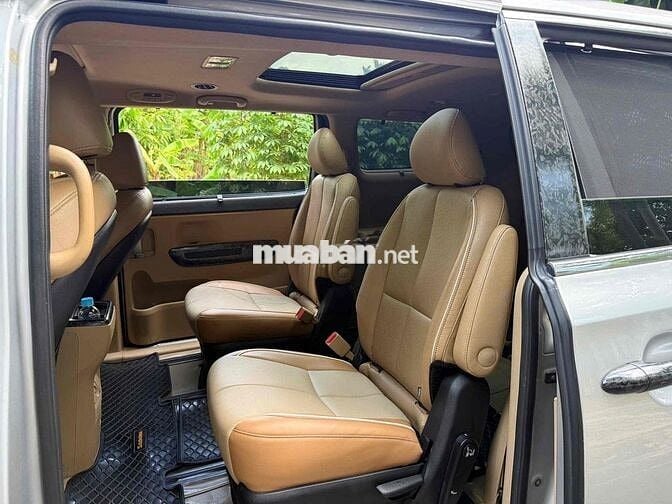 Kia Sedona 2018 2.2D cao cấp máy dầu xe gia đình