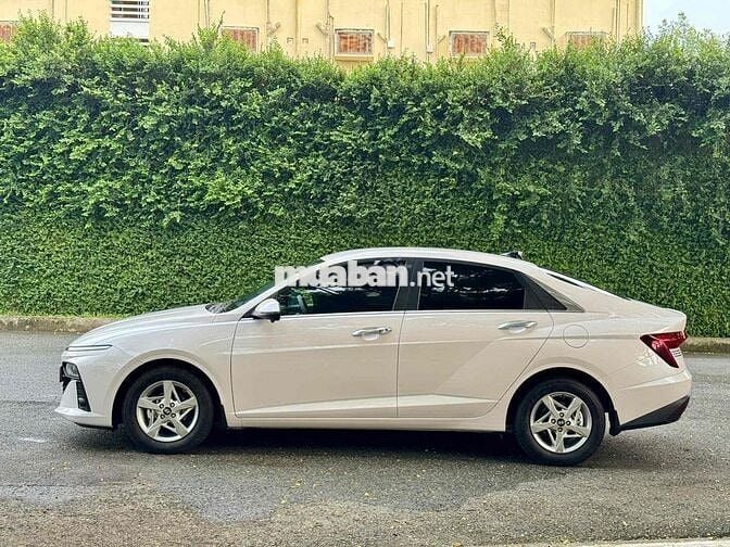 Hyundai Accent 2024 1.5 AT - 3900 km