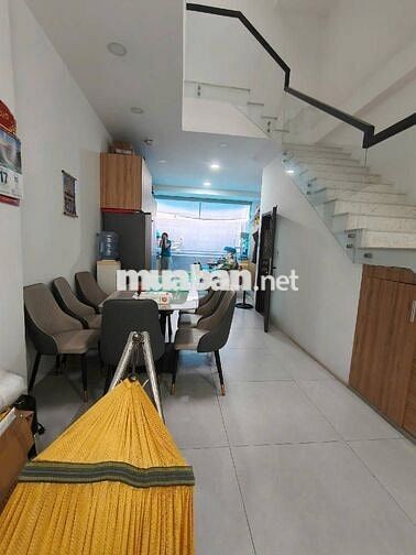 Bán nhanh nhà 3 tầng mới Đô Đốc Chấn, Tân Phú 4,4x19 giá 6T(TL)