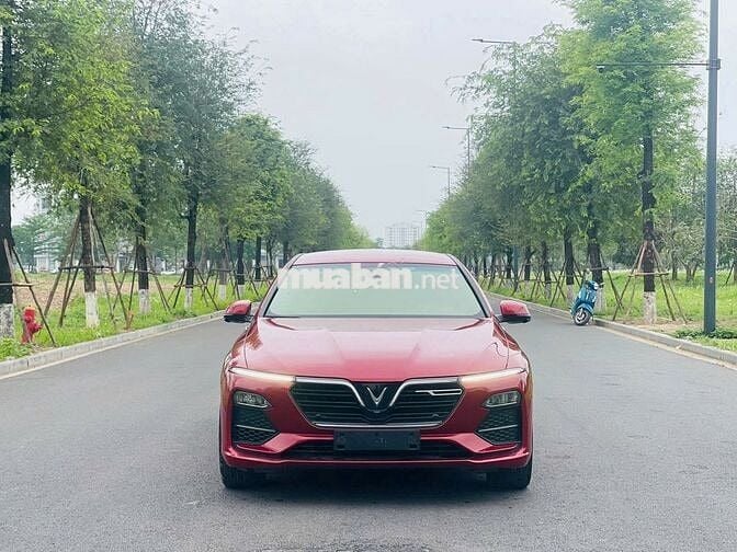 Vinfast lux a plus đỏ 2021