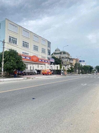 cho thuê tòa nhà 2MT tên lửa bình trị đông b bình Tân DT 400m giá 150t