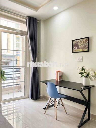 CHO THUÊ CĂN HỘ FULL NỘI THẤT CÓ BAN CÔNG, TOÀ NHÀ THANG MÁY, 35M2