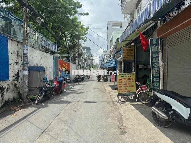 Bán Góc 2 mặt tiền Bùi Xuân Phái ngay cổng trường đại học