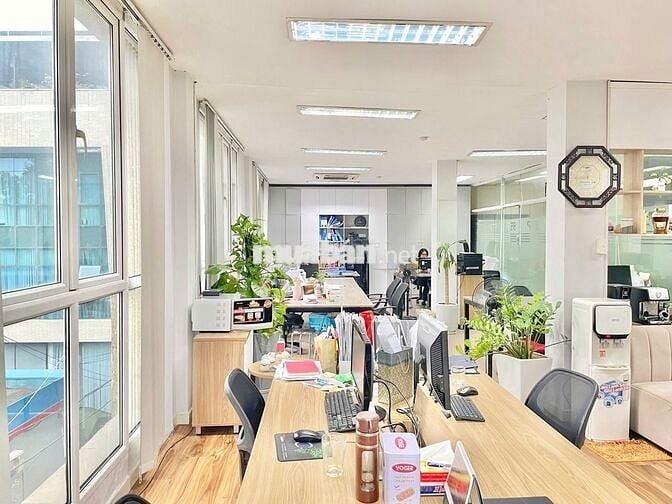 BQL tòa nhà cần cho thuê sàn VP mặt phố Thái Thịnh 75m2 giá 21tr/tháng