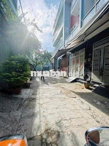🌺🌺Bán nhà đối diện trường học lê Tấn Bê kdc nam Hùng Vương an L