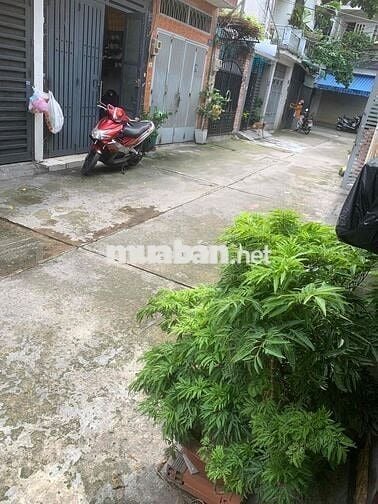 Cho thuê nhà nguyên căn 1 trệt, 3 lầu, nội thất! P.7, Q.Tân Bình