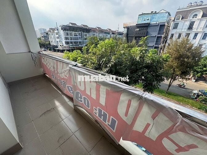 Phòng Ban Công Khu Trung Sơn Gần ViVoCity Q7. DT:40m2. Full Nội Thất .