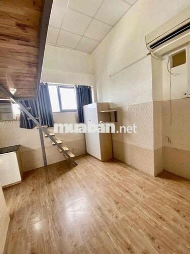 PHÒNG TRỌ THANG MÁY SIÊU RỘNG GÁC CAO 2m3 gần iuh cv làng hoa